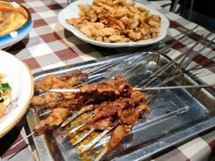 -六福烧烤酒馆(秦隆步行街店)