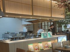 -蜜桃餐厅·伴山(湖滨商业街店)