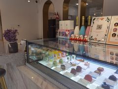 -Fridi Patisserie Cafe