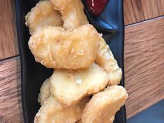 -汽车博物馆主题餐厅