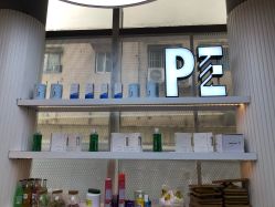 -PE SALON 