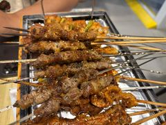 -烤满分·东北烧烤(首经贸店)