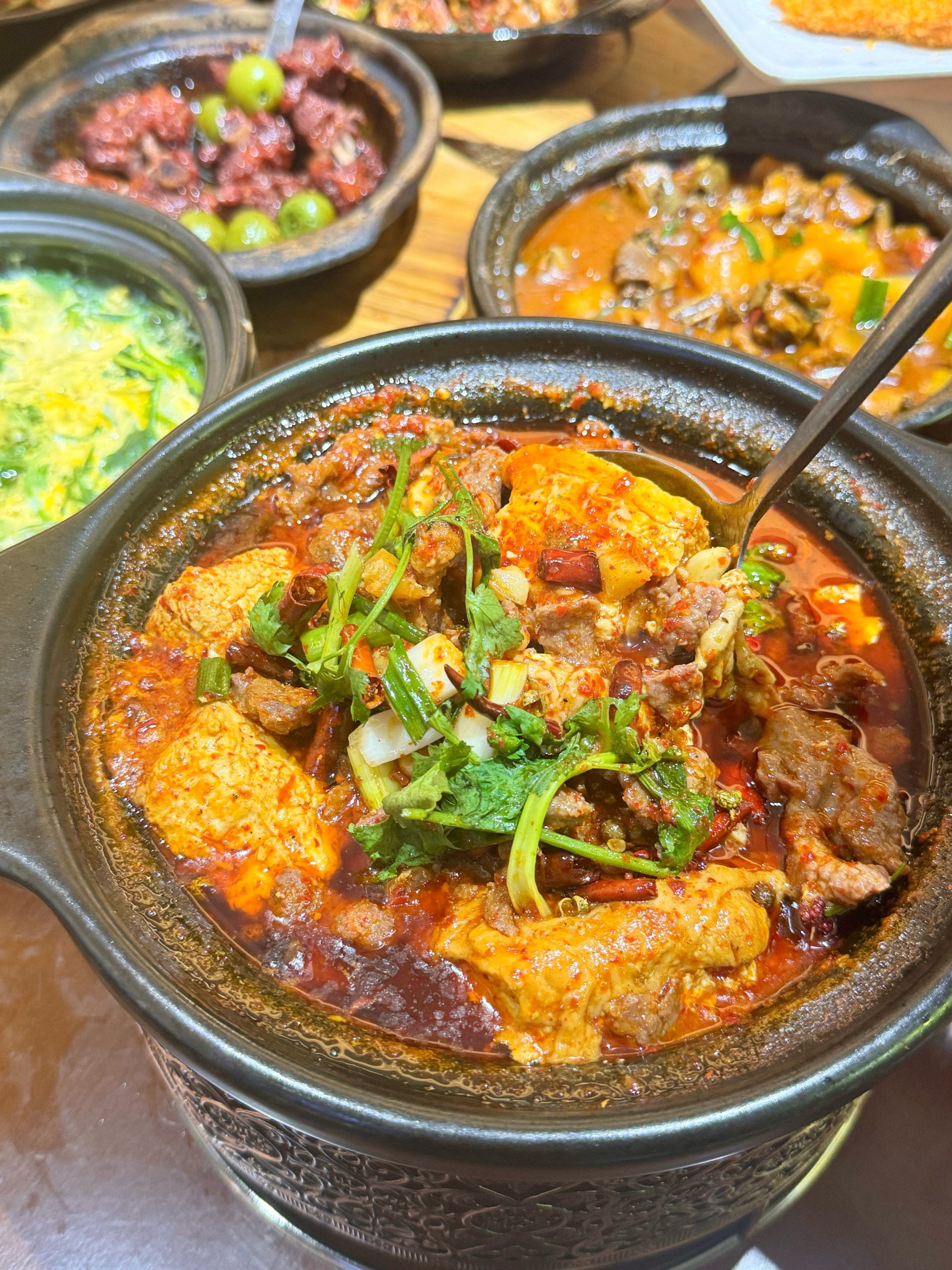 昆明!这家砂锅煲也太太太香了吧!