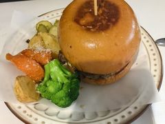 夏威夷汉堡-伊诺咖啡(东川路店)