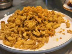 干炸鲜蘑盒-老码头黑皮肘子锅包肉熏酱水饺(文政街店)