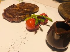 扒M10澳洲和牛肉眼牛排-窗外西餐厅(普罗理想国店)