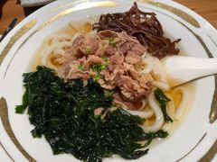 牛肉乌冬面-初居食屋日式料理(万象城购物中心店)