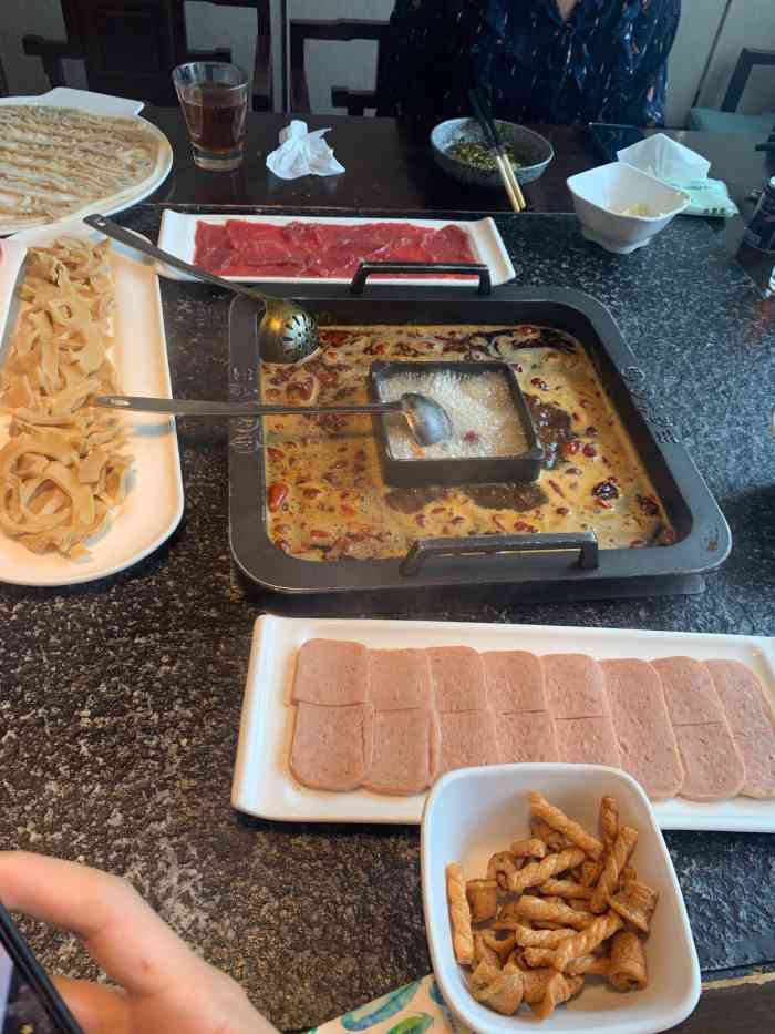 王启华火锅(高新店)-"70识食物者为俊杰7172by peter…h.