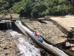 -安吉龙王山峡谷漂流