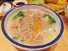 -老新隆牛肉锅贴(新街口店)