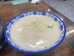 -雪琴面馆富安特色鱼汤面(城中花园店)