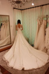 -LANYI COUTURE高级婚纱礼服改衣店
