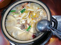 -菌之家·专业纯野生菌火锅·特色炒菌