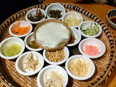 -包整·丝娃娃(一览甲秀楼风景店)