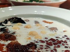 -RUXU入续糖水铺与包(卓悦中心店)