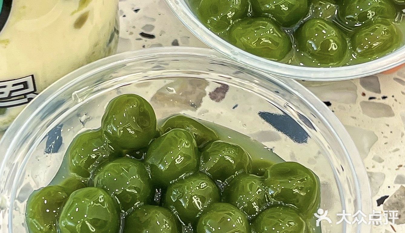 在奶茶里喝到了糯叽叽的豆沙青团💚谁能拒绝‼️
