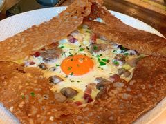 鸡蛋蘑菇熏肉荞麦可丽饼-RAC BAR(安福路店)