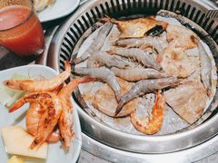 -金滏山烤肉·海鲜·火锅自助餐厅(襄阳万达店)