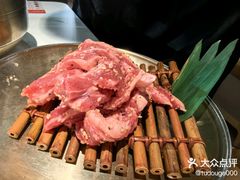 秘制卷牛肋排-西塔老太太泥炉烤肉(望京一店)