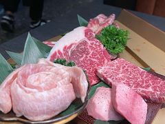-铭牛烧肉·和牛海鲜自助(高新月牙湖店)