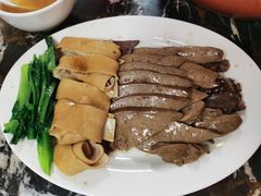 -乌文新澄海卤鹅店