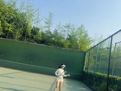 -成都高新创新角度网球俱乐部