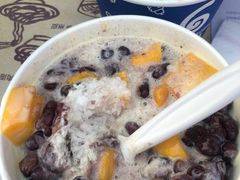 -帅小六刨冰·不一样的奶冰(总店)