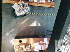-星巴克(武汉金色港湾店)