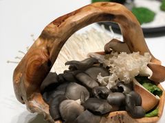 -红鼎豆捞·专注品质海鲜20年(宝丰路店)