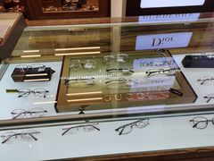 -回瑞眼镜·蔡司·依视路官方授权店(广益路万达店)