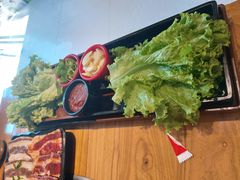 -枣玛露炭火烤肉脊骨锅