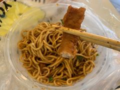 -爆炸头阿姨小四川正宗川味小吃(无任何分店)