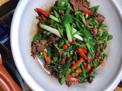 小炒黄牛肉-老滇山寨•云南特色菜•地方菜•民族风情歌舞表演(金碧店)