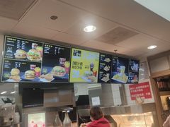 -麦当劳(轻轨曹杨路店)