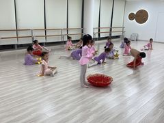 -小荧星艺校(浦东中环分校)