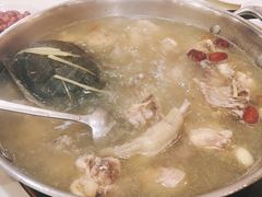 -一席地·本地鸡窝·杭帮鸡火锅(萧山银隆百货店)