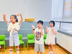 -蓝话筒·少儿成人演讲口才·主持朗诵·戏剧表演(大华第一坊店)