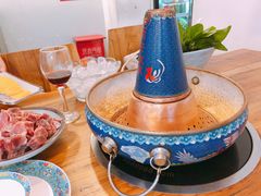 -毛辣果·贵州红酸汤牛肉火锅(西单店)