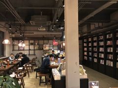 大堂-阅西安新华书店(翠华南路店)