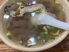 -上海特色小笼店(铁岭路90弄小区店)