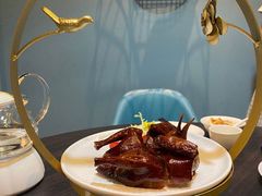 老广乳鸽-鹊玥·粤菜小馆(汇智国际商业中心店)