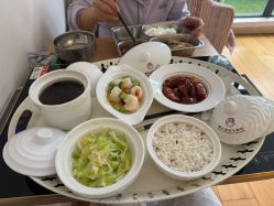 -童谣里医疗级月子中心(独栋湖景店)