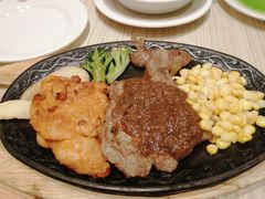 -卢家妈妈·西餐厨房(卜蜂中心店)