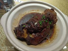 -老码头黑皮肘子锅包肉(赣水路店)