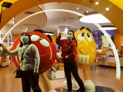 -m豆巧克力世界(上海世茂广场店)