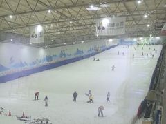 -乔波室内滑雪场