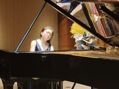 -柏斯音乐艺术中心·钢琴·吉他(上音店)