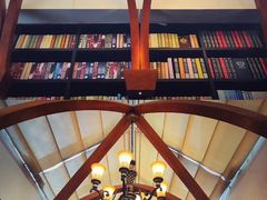 -钟书阁(松江泰晤士小镇店)