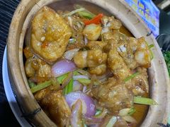 啫啫牛蛙煲-绿柠食堂(北外滩店)