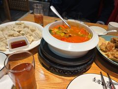 西红柿口蘑煮西兰花-壹零捌道·北京烤鸭(车公庄店)